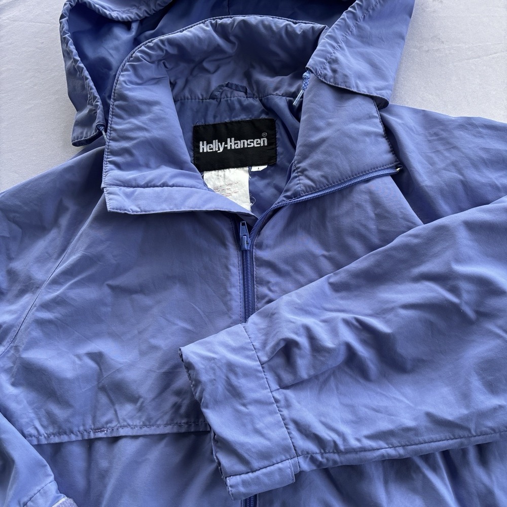 Vintage Helly Hansen Blue Nylon Jacket Men's Large Fits Medium Made in Taiwan